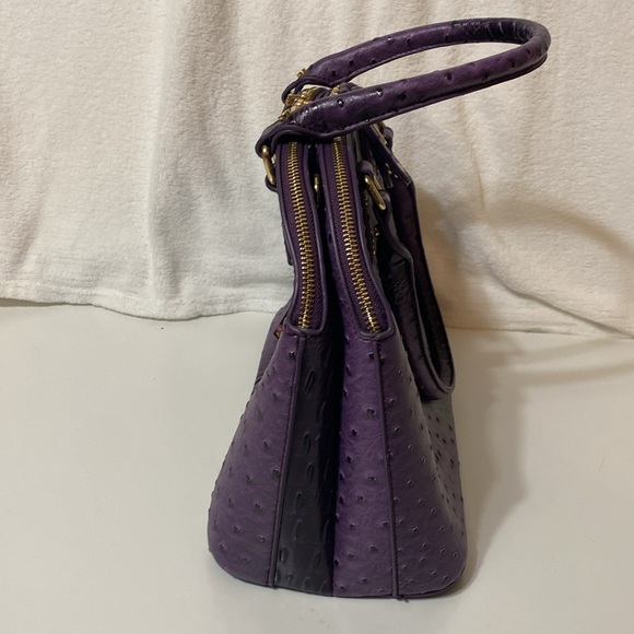 I M❤️ Purple Faux Alligator Handbag - Picture 4 of 9